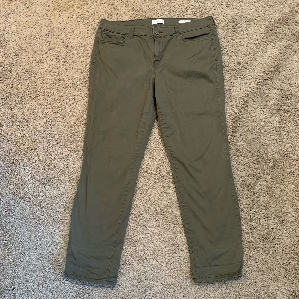 Jessica Simpson Relaxed Skinny Crop Olive Green Jeans 12 / 31
